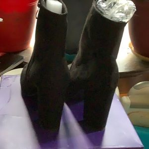 she doesn’t fit me